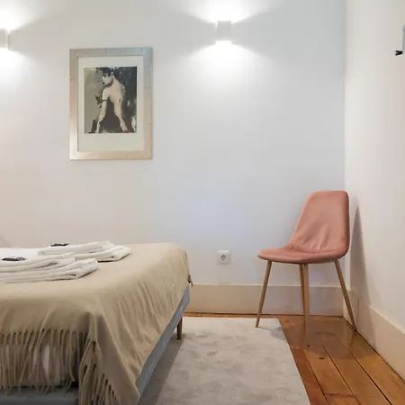 Liiiving In - Urban Retreat Apartment